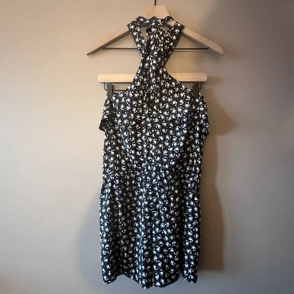 Women's Petite SP NWT Loft Bluebell Flounce Halter Romper Black Floral Print - Picture 4 of 11